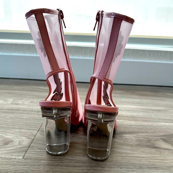 Vintage PINK EMBROIDERED MESH HEELS - Picture 7 of 7